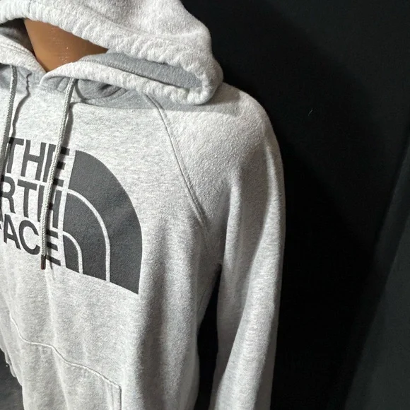 The North Face Hoody - Picture 5 of 10
